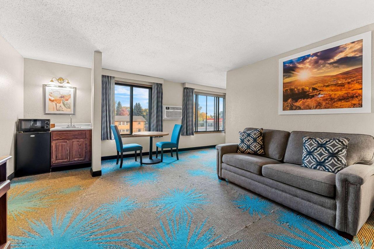 King Studio Suite, Non-Smoking at Days Inn by Wyndham Sioux Falls Empire