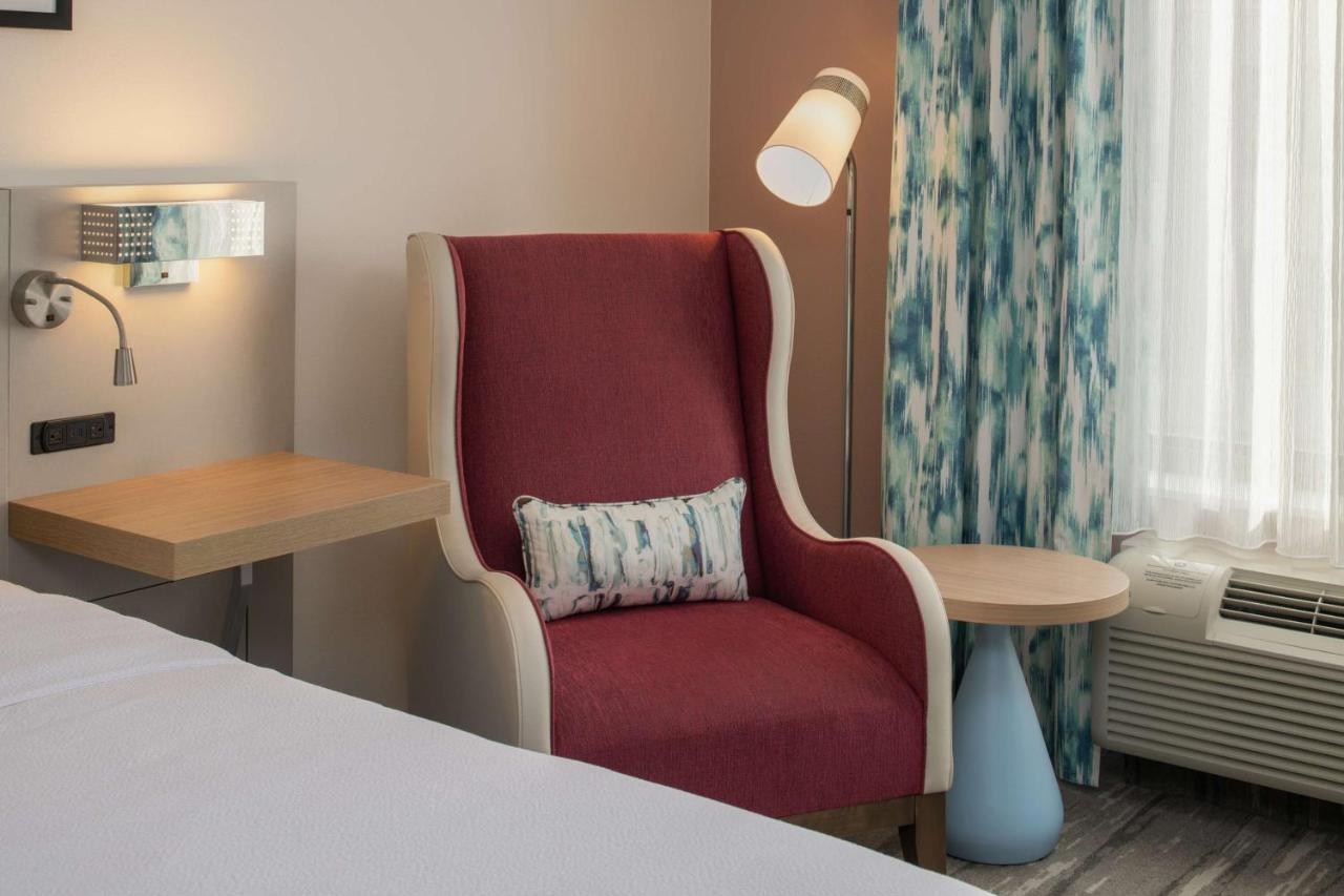 Holiday Inn Express Hotel & Suites Tacoma Downtown, an IHG Hotel