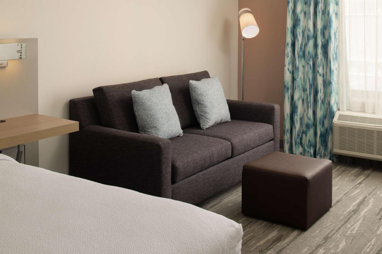 | Holiday Inn Express Hotel & Suites Tacoma Downtown, an IHG Hotel