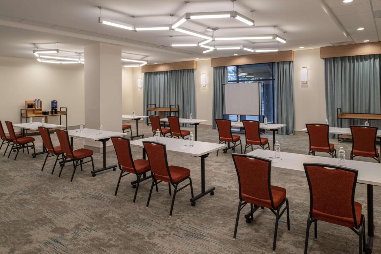 Holiday Inn Express Hotel & Suites Tacoma Downtown, an IHG Hotel