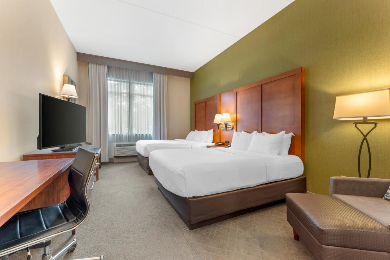 Queen Room with Two Queen Beds - Non-Smoking at Comfort Inn & Suites LaVale - Cumberland