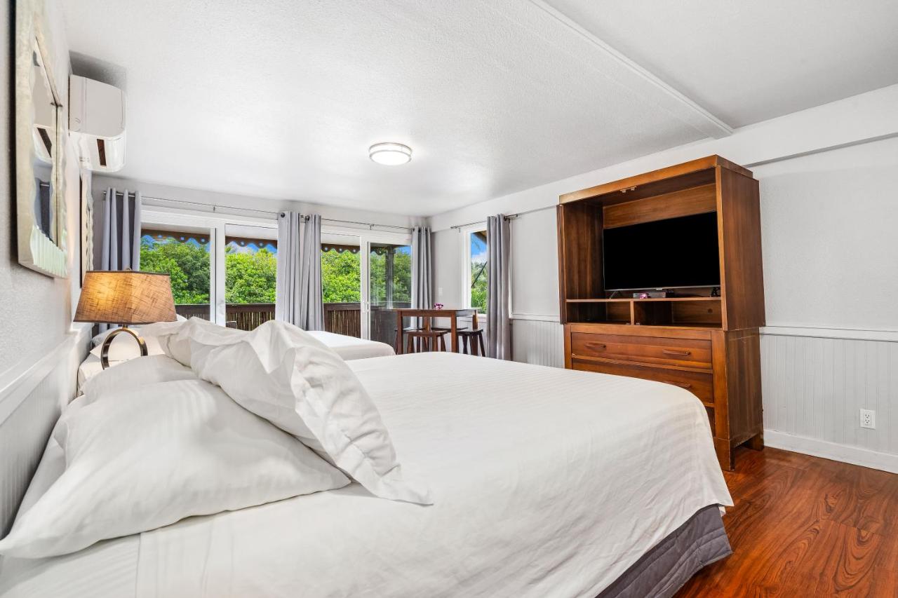 Studio with Two King Beds at Paradise Bay Resort