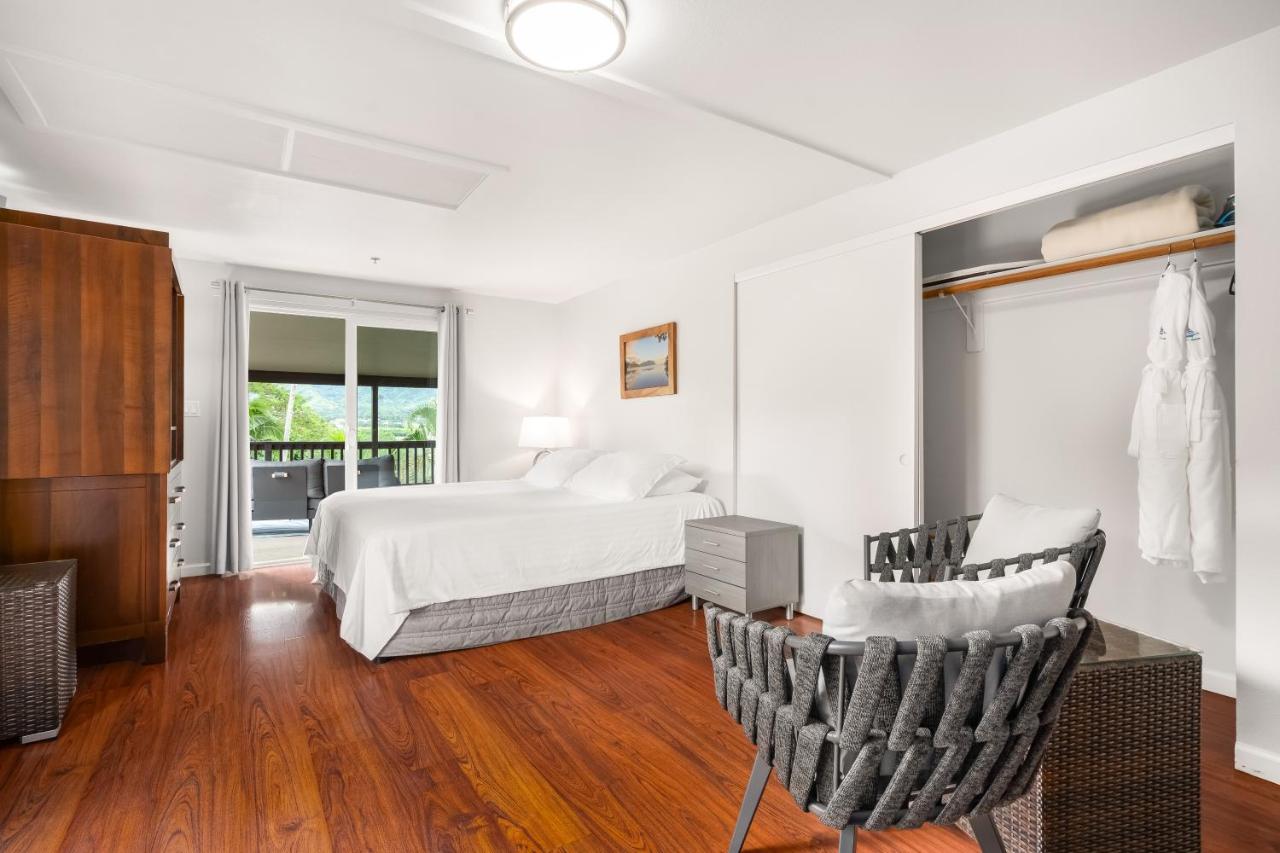 Studio with Bay View at Paradise Bay Resort