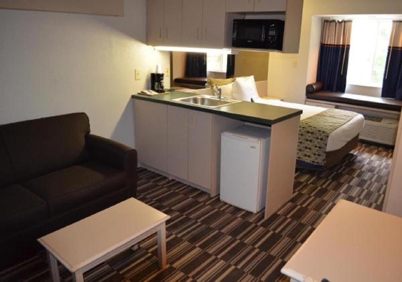 | Stay Express inn and Suites Atlanta Union City