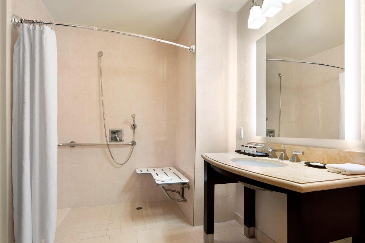 | Sheraton Garden Grove-Anaheim South