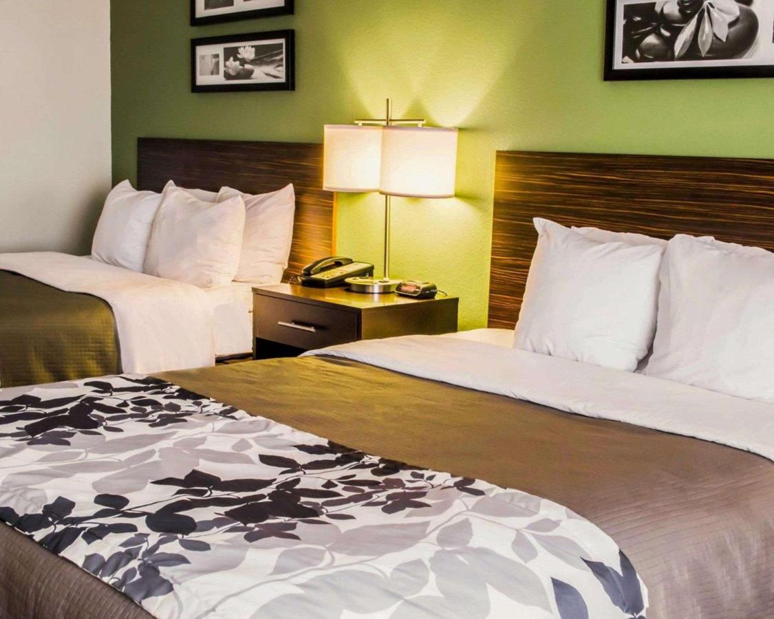 Queen Room with Two Queen Beds at Sleep Inn & Suites Virginia Horse Center