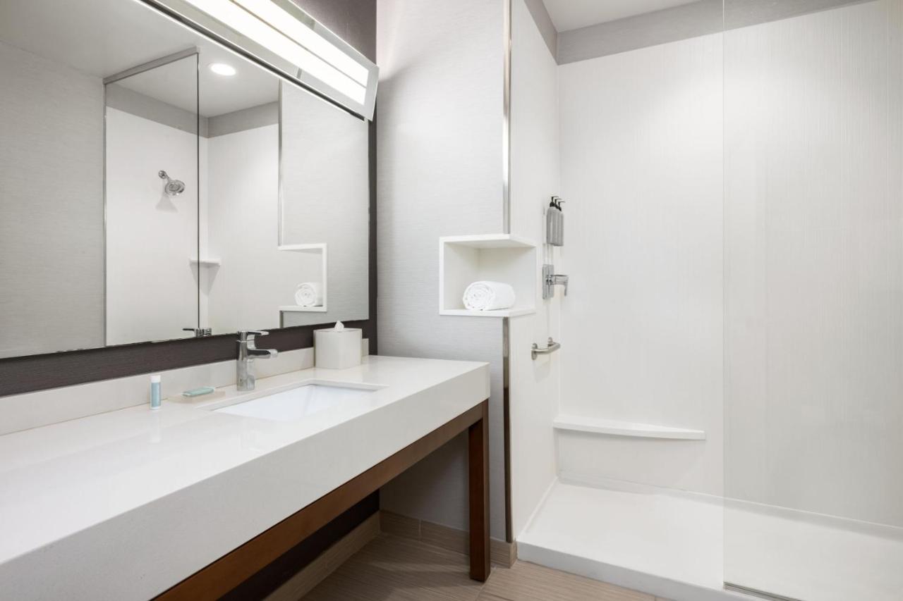| Courtyard by Marriott Auburn
