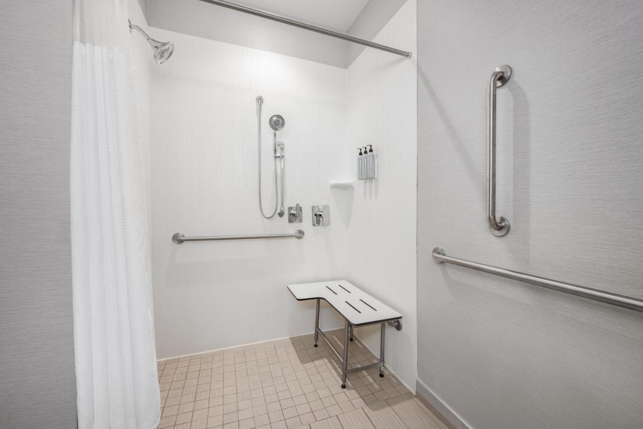 | Courtyard by Marriott Auburn