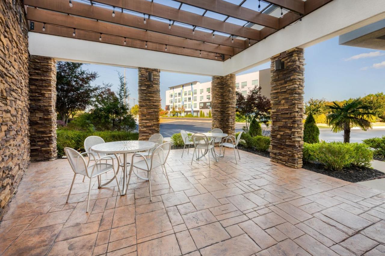 | Courtyard by Marriott Auburn
