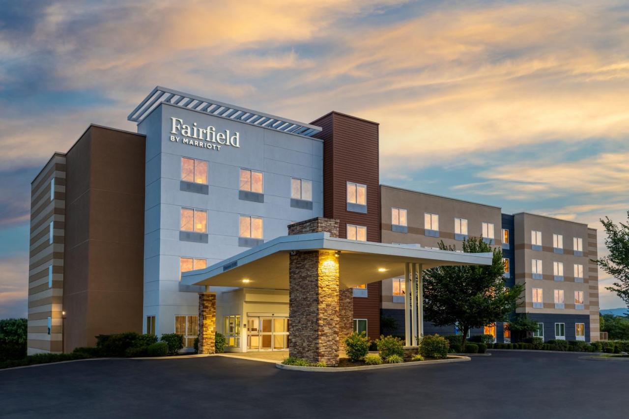 | Fairfield Inn & Suites by Marriott Martinsburg