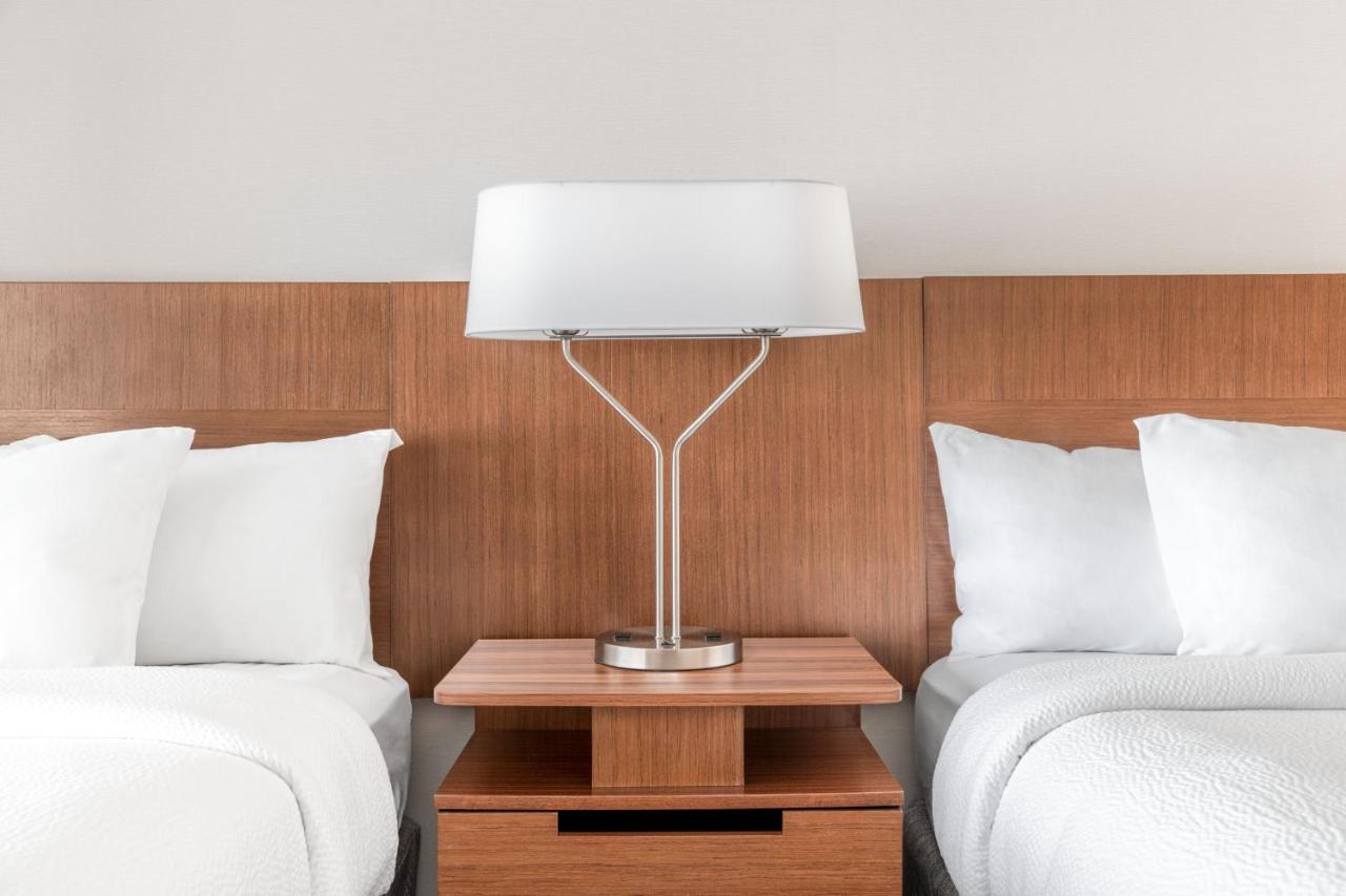 | Fairfield Inn & Suites by Marriott Martinsburg