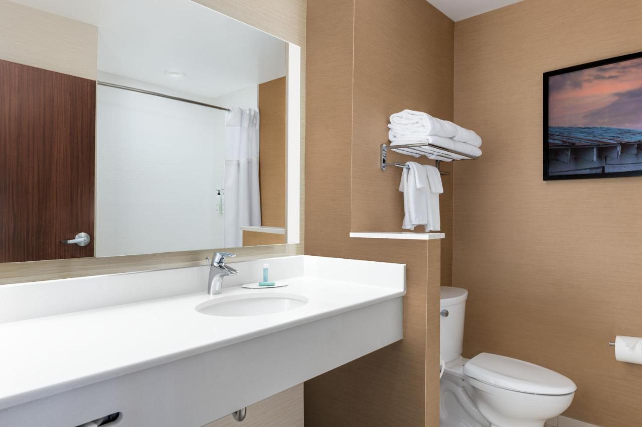 | Fairfield Inn & Suites by Marriott Martinsburg