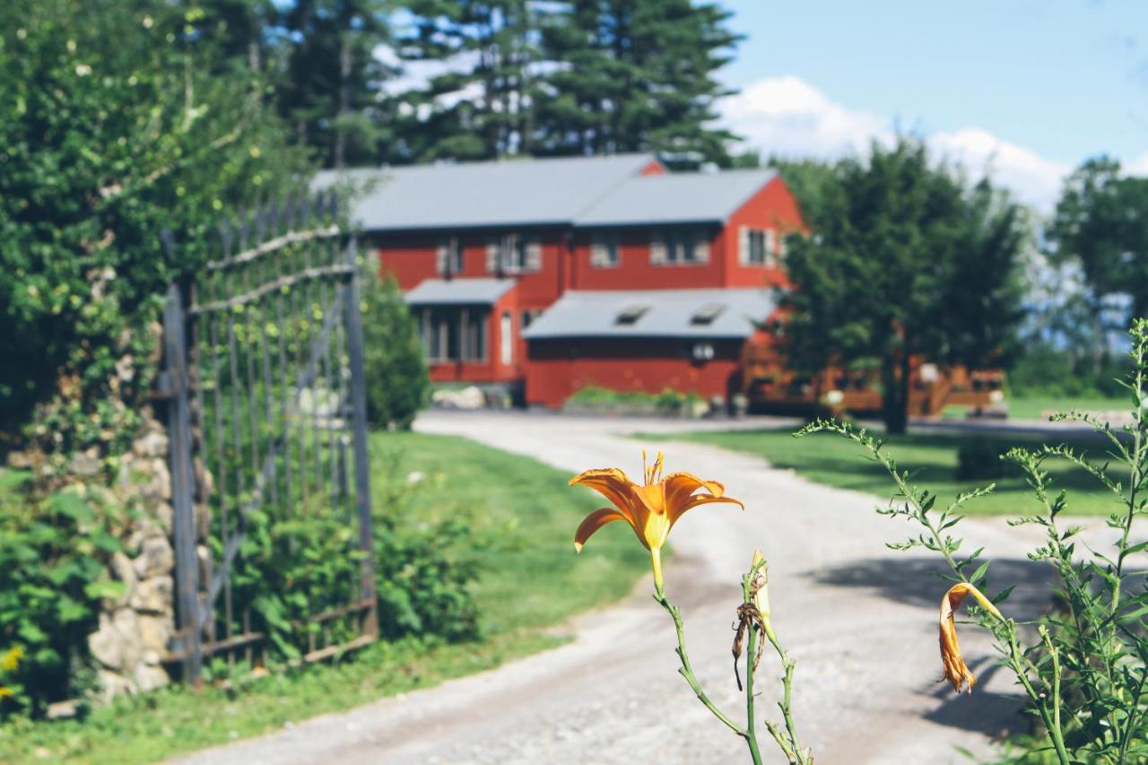 | Old Saco Inn