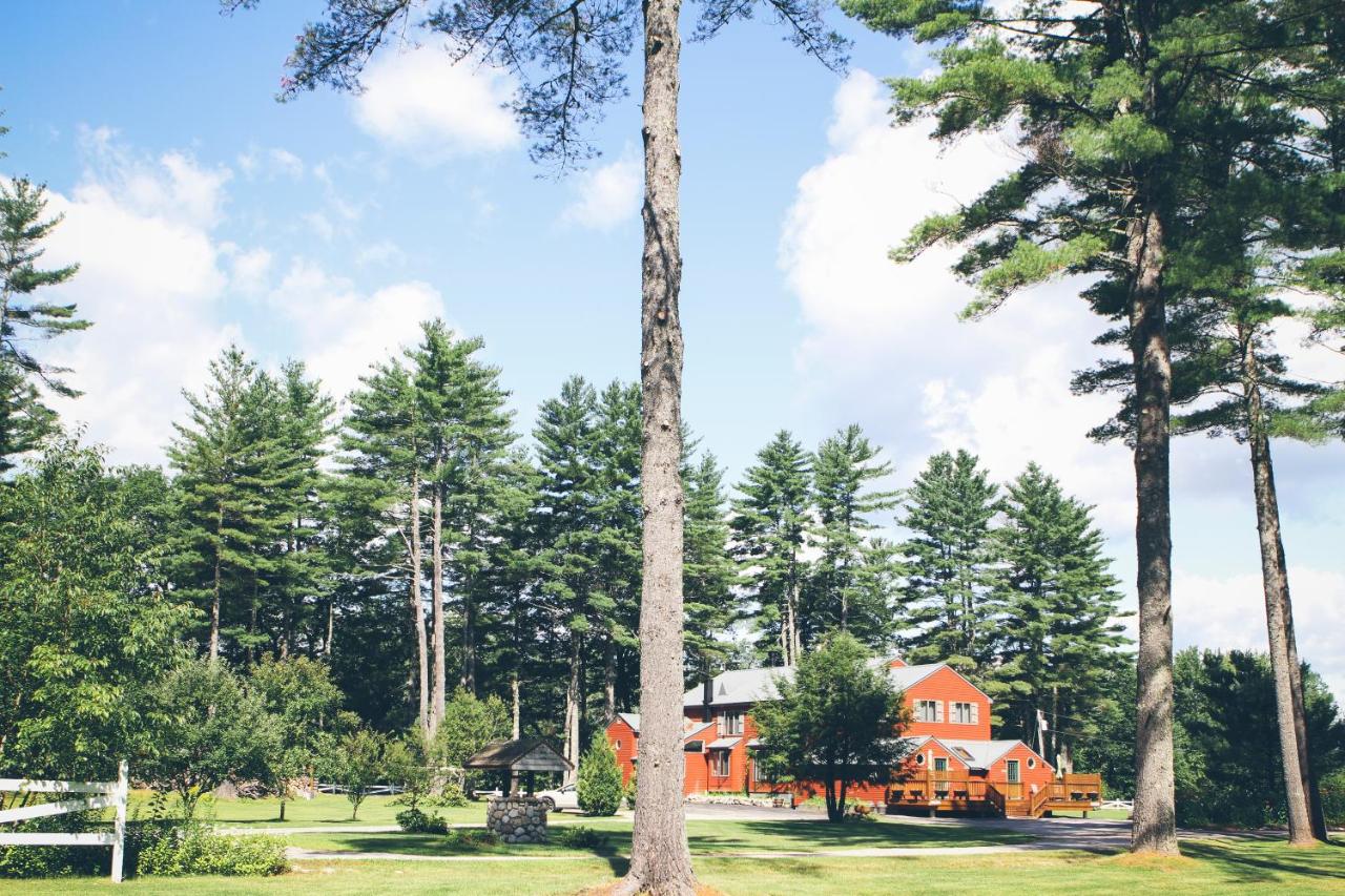 | Old Saco Inn