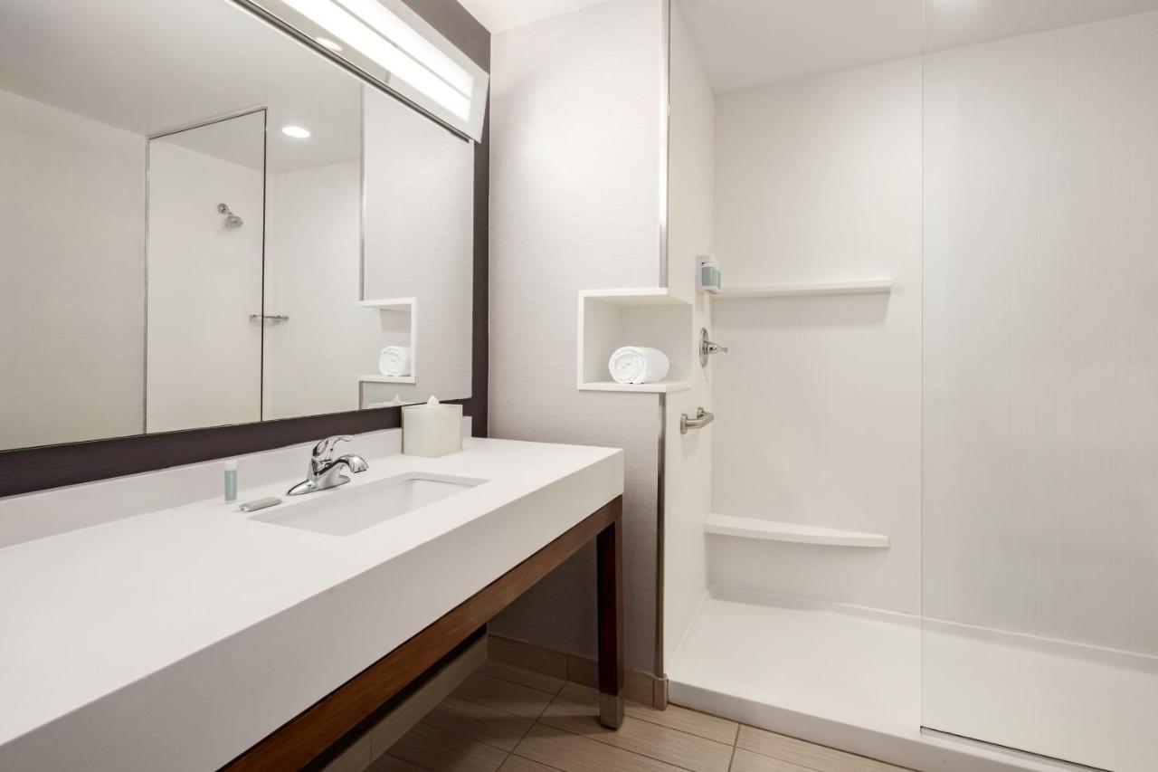 King Room with River View at Courtyard by Marriott Columbus Phenix City