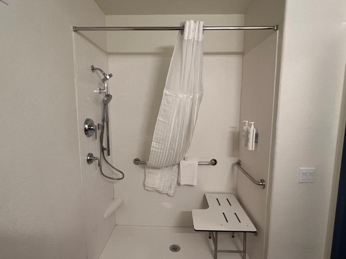 Room #29077412 at Spark by Hilton Glendale Phoenix North