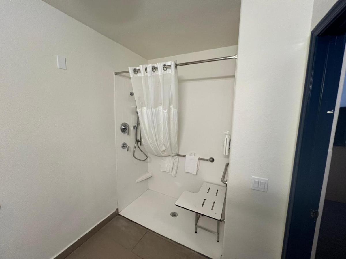 Room #29077412 at Spark by Hilton Glendale Phoenix North