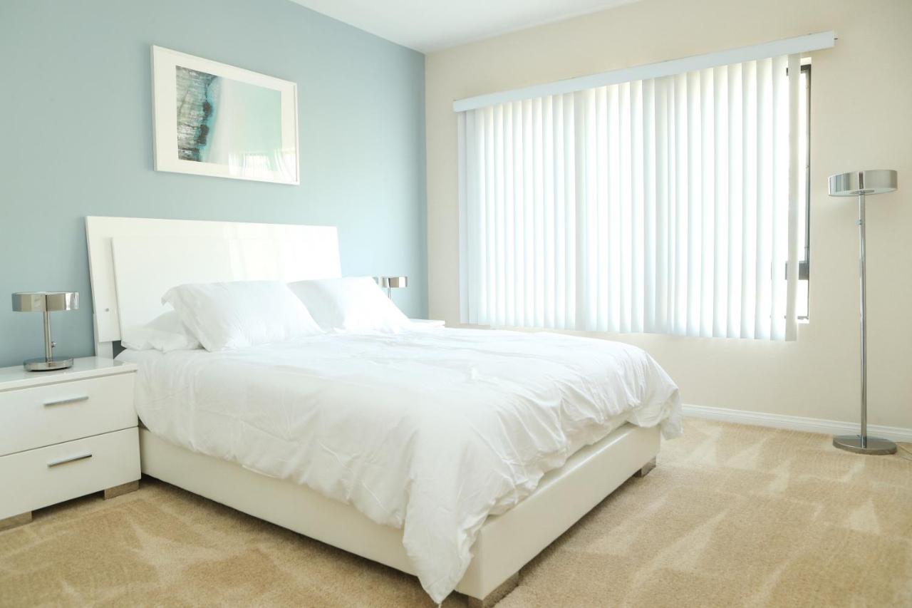  | Amazing Apartments near the grove