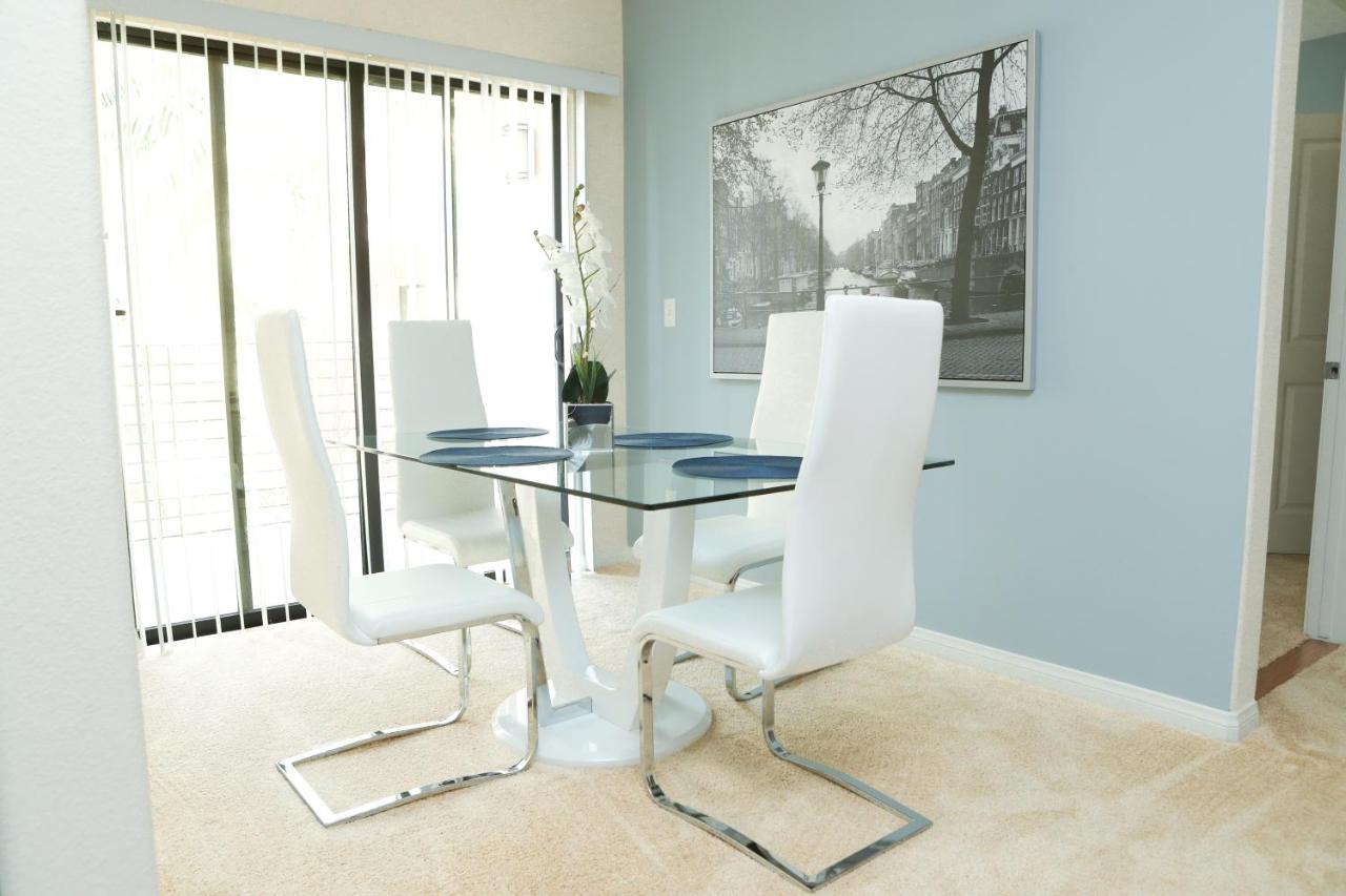  | Amazing Apartments near the grove