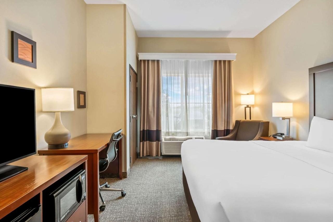 King Room - Accessible/Non-Smoking at Comfort Inn & Suites Hermiston South
