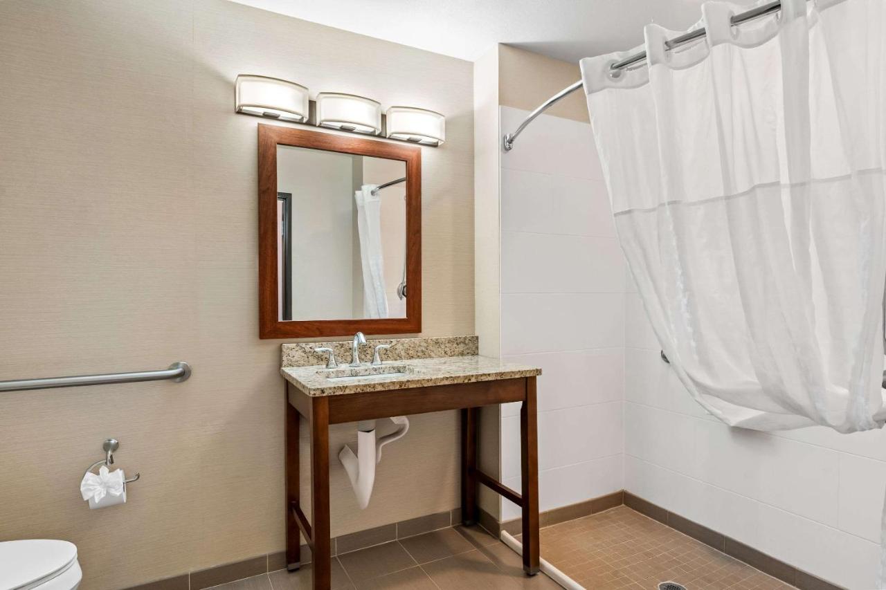 King Room - Accessible/Non-Smoking at Comfort Inn & Suites Hermiston South