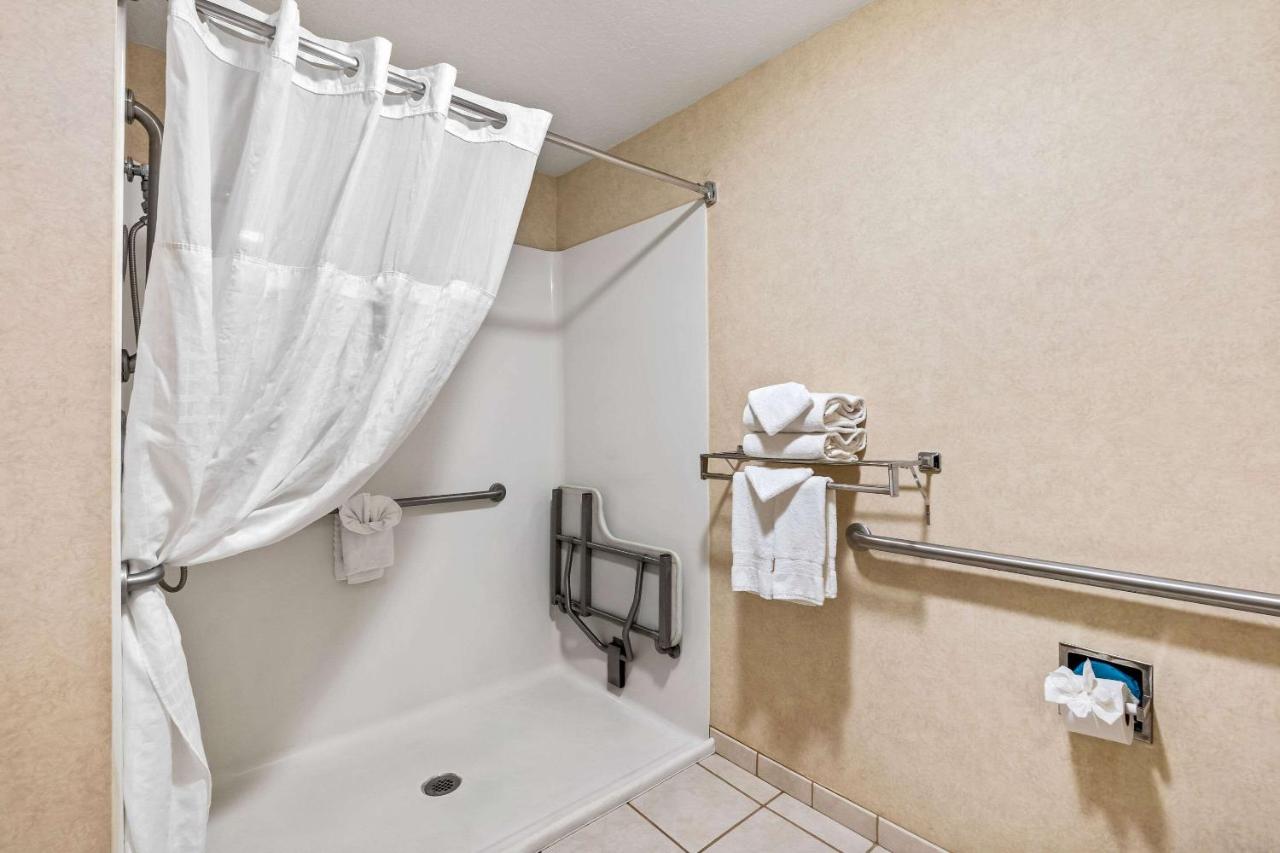 King Room - Accessible/Non-Smoking at Comfort Inn & Suites Hermiston South