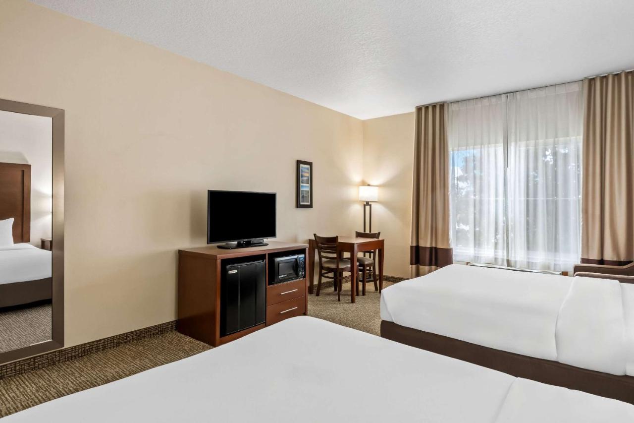 Queen Room with Two Queen Beds - Accessible/Non-Smoking at Comfort Inn & Suites Hermiston South