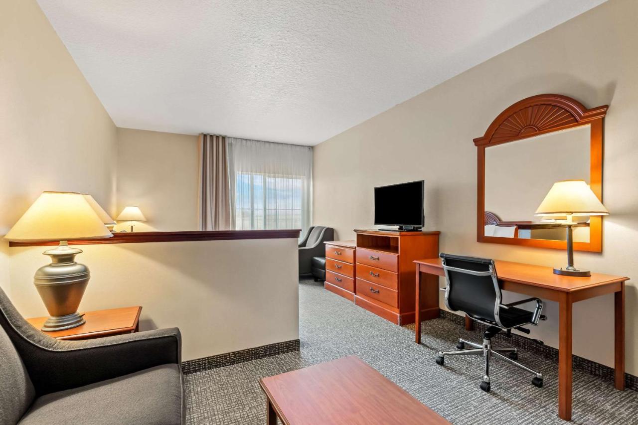King Suite with Sofa Bed - Non-Smoking at Comfort Inn & Suites Hermiston South