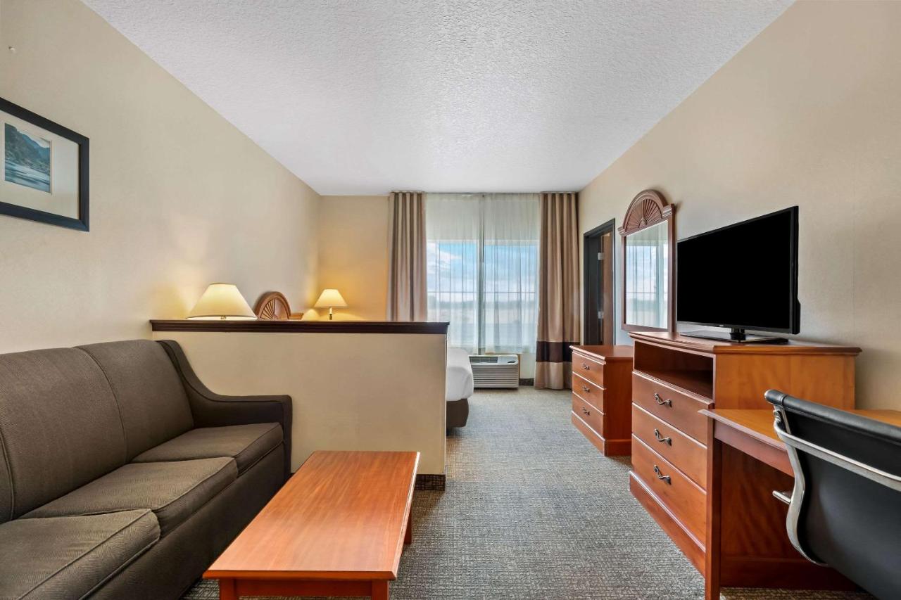 Family Suite - Non-Smoking at Comfort Inn & Suites Hermiston South