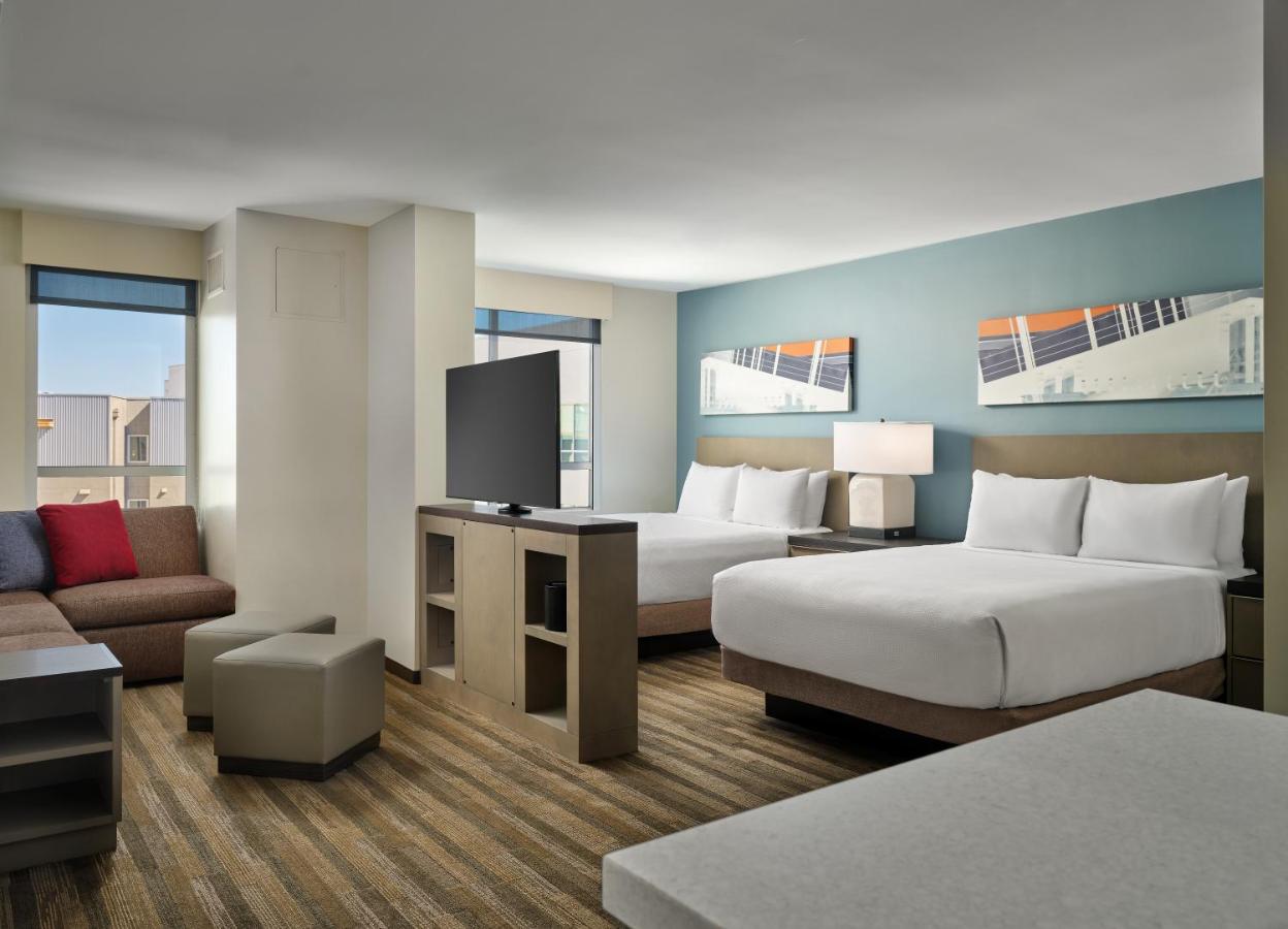 Queen Studio at Hyatt House LA - University Medical Center