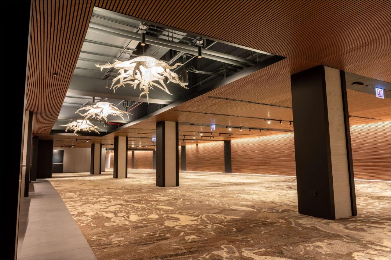  | Hilton Chicago O'Hare Airport