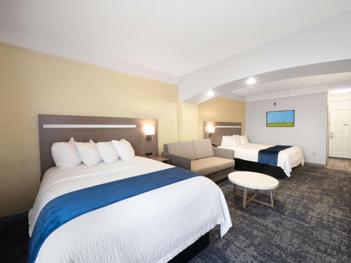 Room with King and Queen Bed - Non-Smoking at SureStay Plus Hotel by Best Western Billings