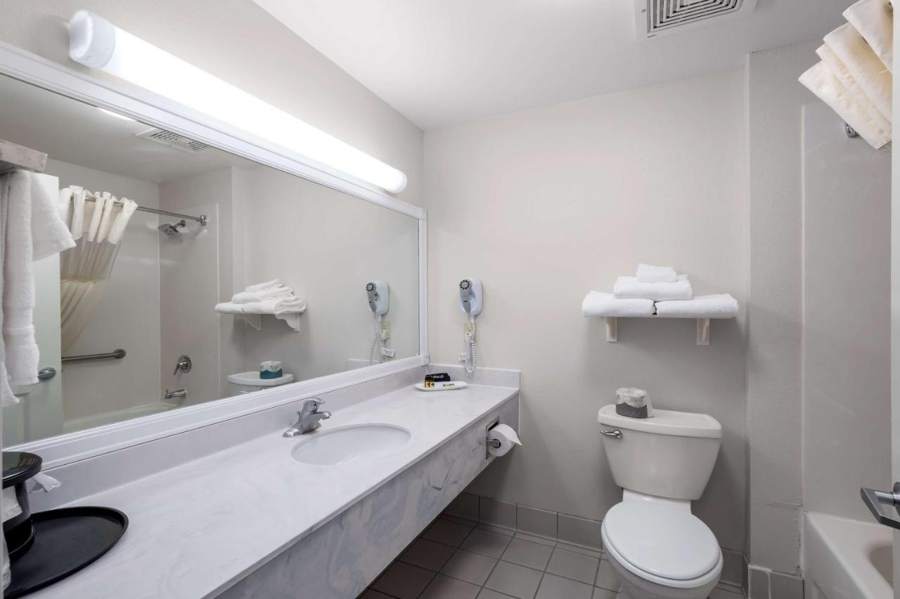 One-Bedroom King Suite at SureStay Plus Hotel by Best Western Billings