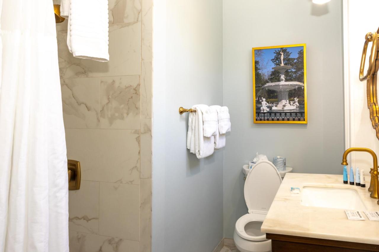 | Eliza Thompson House, Historic Inns of Savannah Collection
