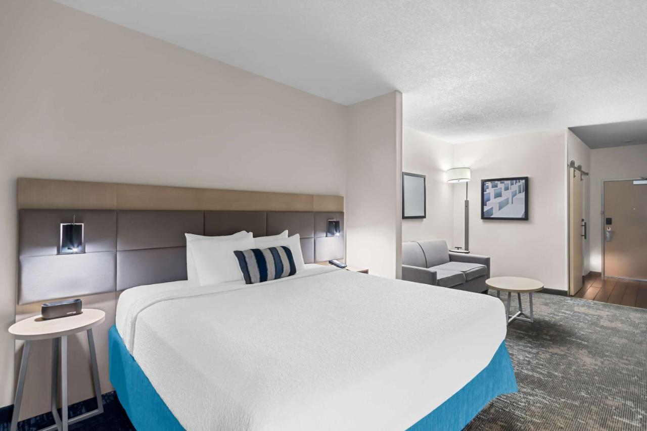 King Suite with Sofa Bed at Best Western Plus Ogallala Inn