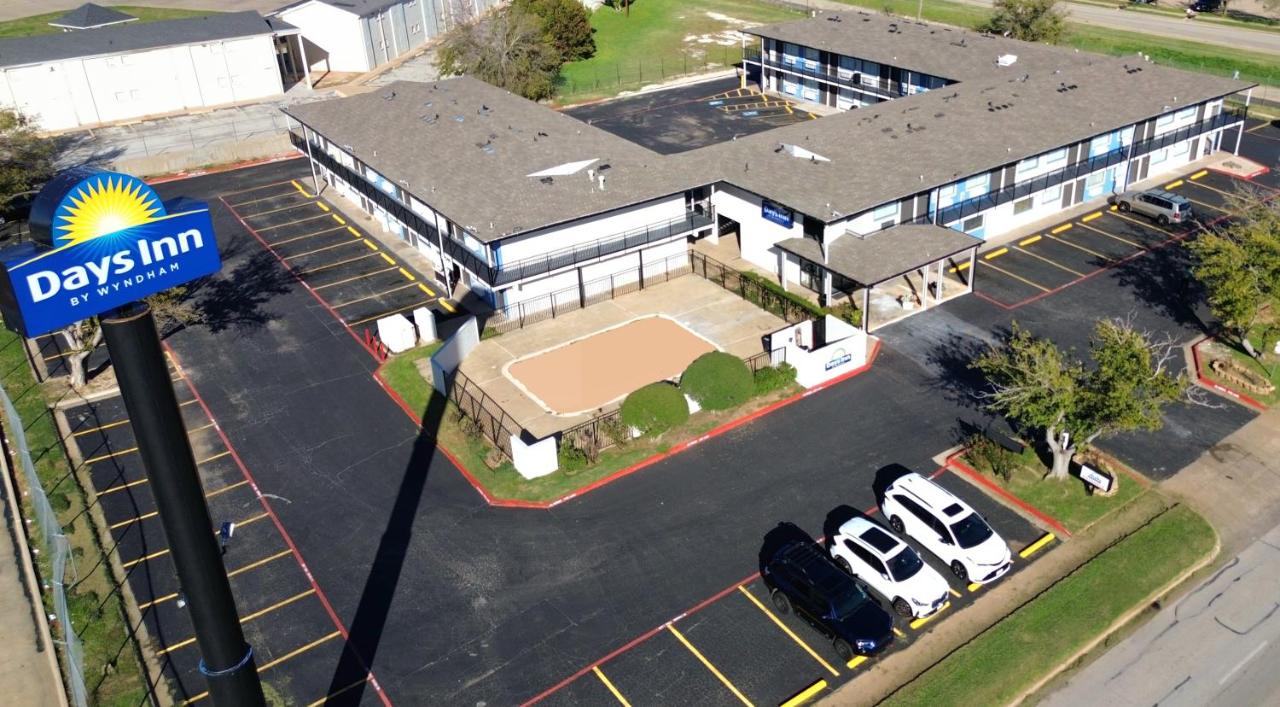 | OYO Hotel Wichita Falls I-44 at Maurine St