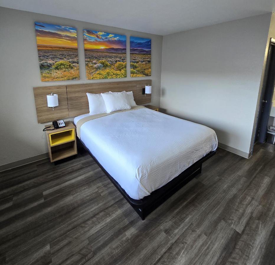 | OYO Hotel Wichita Falls I-44 at Maurine St