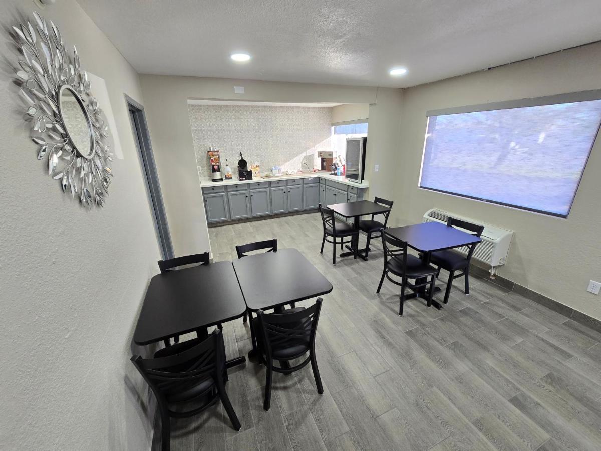 | OYO Hotel Wichita Falls I-44 at Maurine St