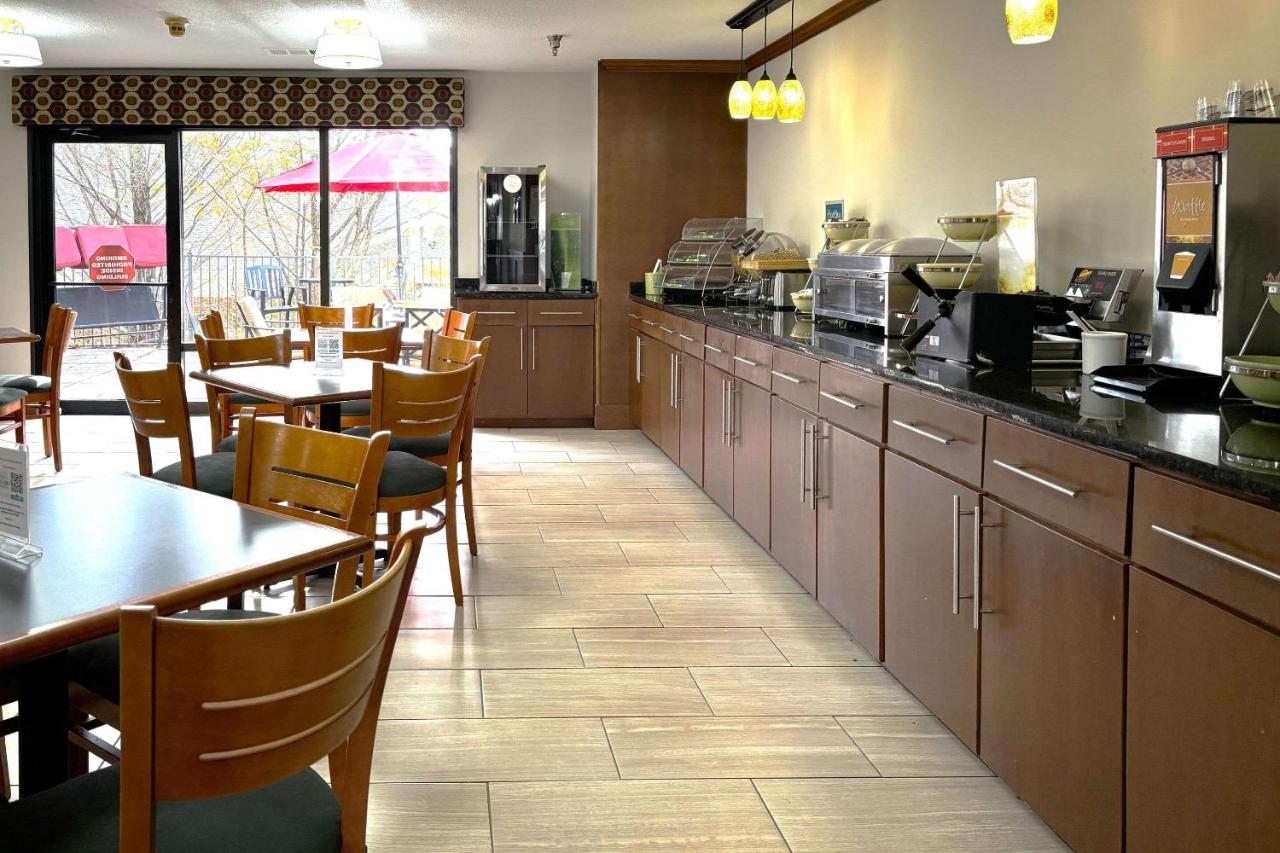 | Quality Inn & Suites Dawsonville