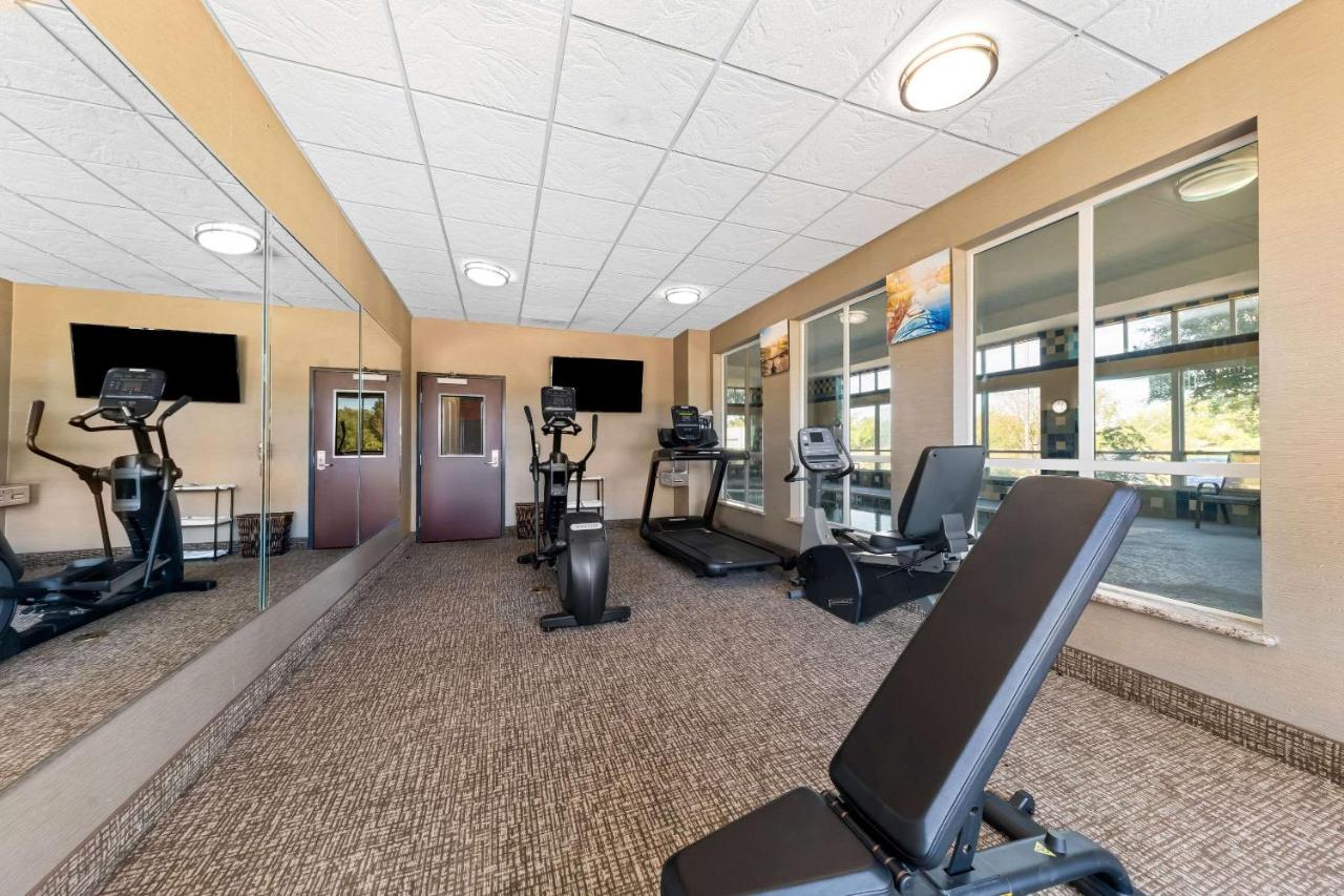  | Comfort Inn & Suites Near Lake Lewisville