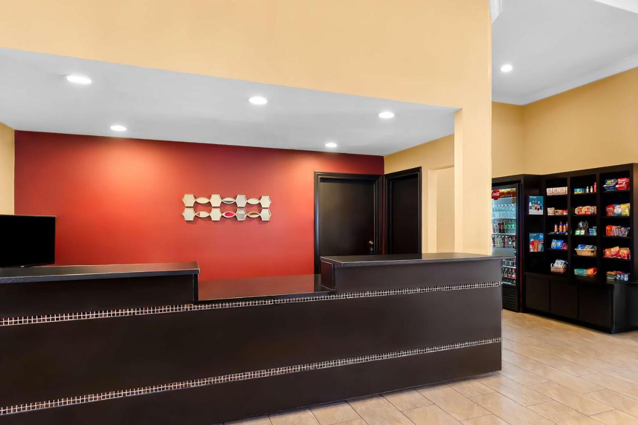 | Best Western Plus Fiesta Inn