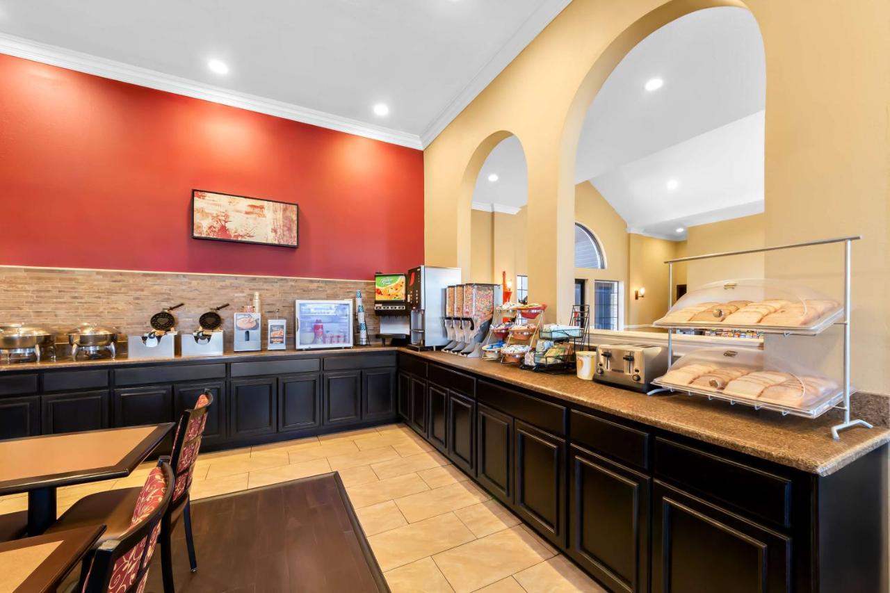 | Best Western Plus Fiesta Inn
