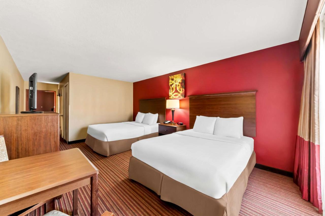 | Best Western Plus Fiesta Inn