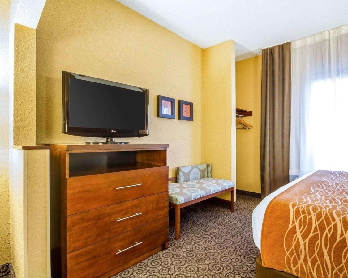 King Suite with Sofa Bed at Comfort Suites Ramsey