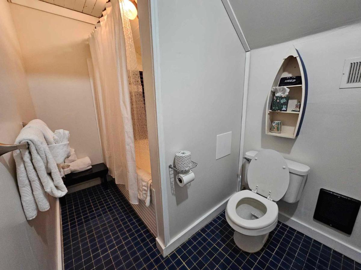 | Tybee Island Inn Bed & Breakfast