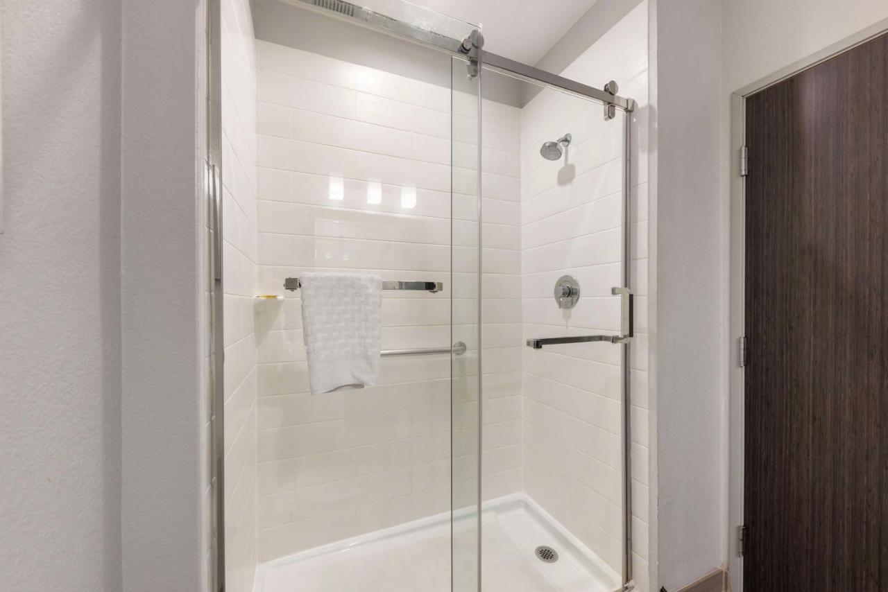  | Best Western Plus Buda Austin Inn & Suites