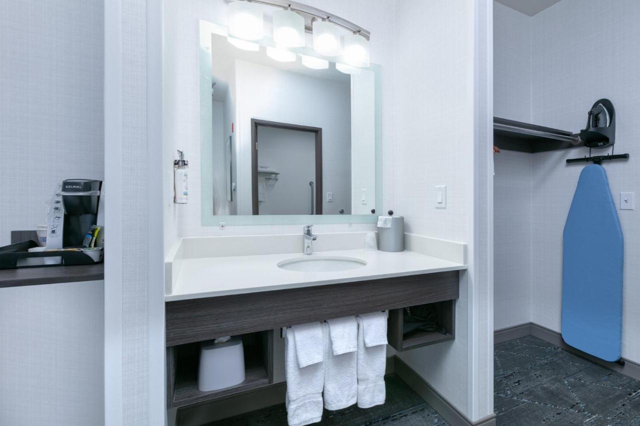 | Holiday Inn Express Spokane-Valley, an IHG Hotel