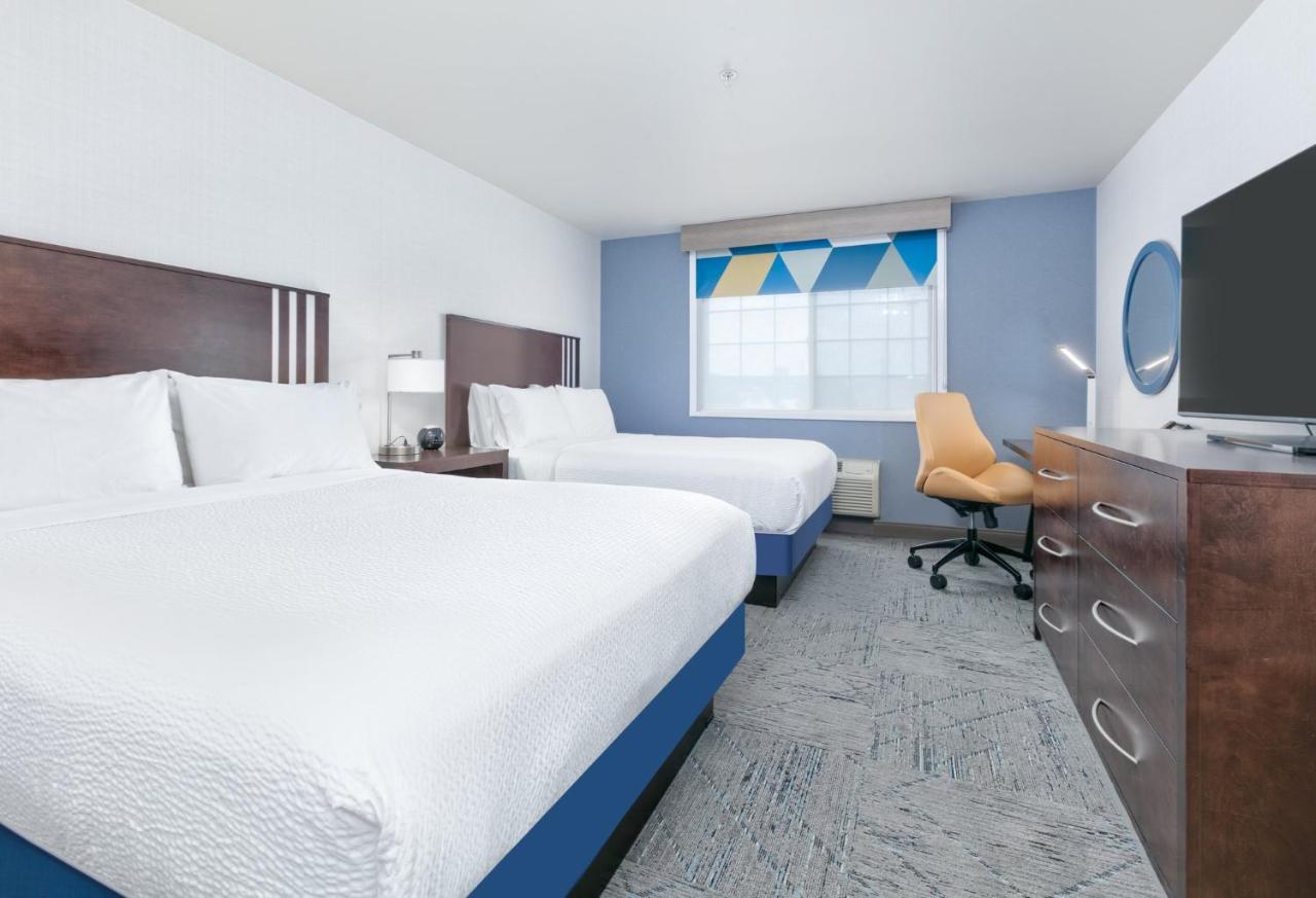 Queen Room with Two Queen Beds - Non-Smoking at Holiday Inn Express Spokane-Valley by IHG