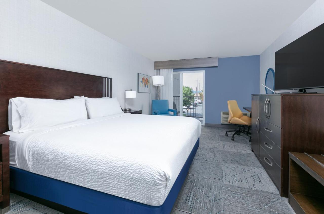 Executive King Room - Non-Smoking at Holiday Inn Express Spokane-Valley by IHG