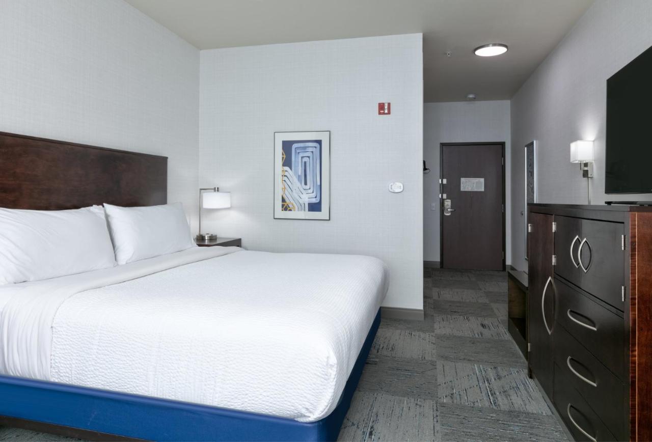 Executive King Room - Non-Smoking at Holiday Inn Express Spokane-Valley by IHG